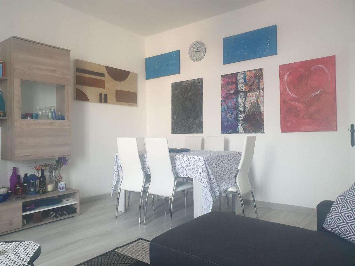Appartamento In Centro Vista Mare SantʼAntìoco Екстериор снимка